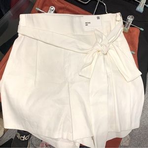 White, front tie brand new shorts